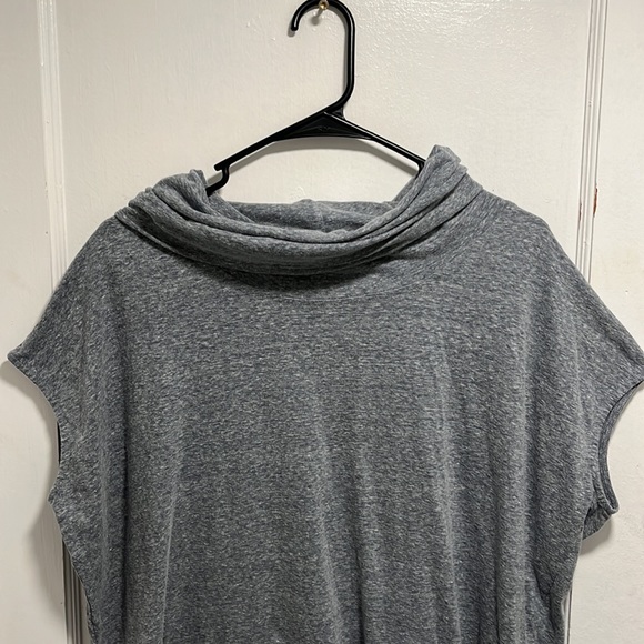 Lisa Rinna Collection Top - Picture 2 of 9